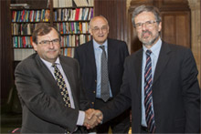 FAPESP sign funding agreement with Cambridge